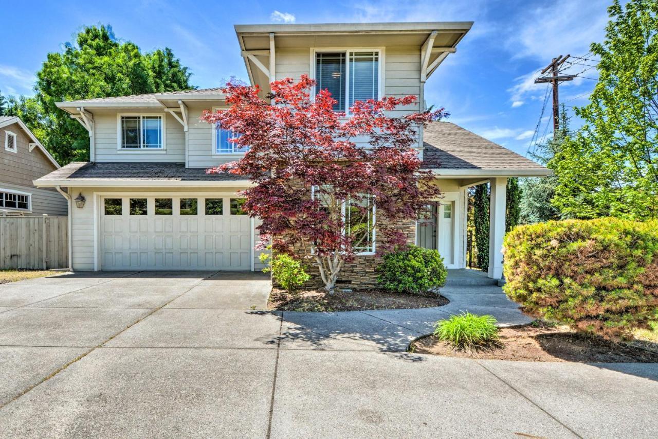 Villa Charming Medford Getaway About 4 Miles To Downtown! Esterno foto